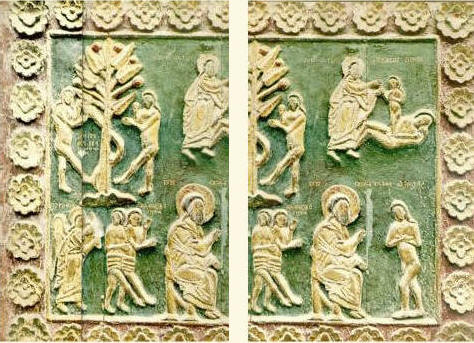 Детайл от иконостасни врати в страничен параклис на манастира. Дърворезба 