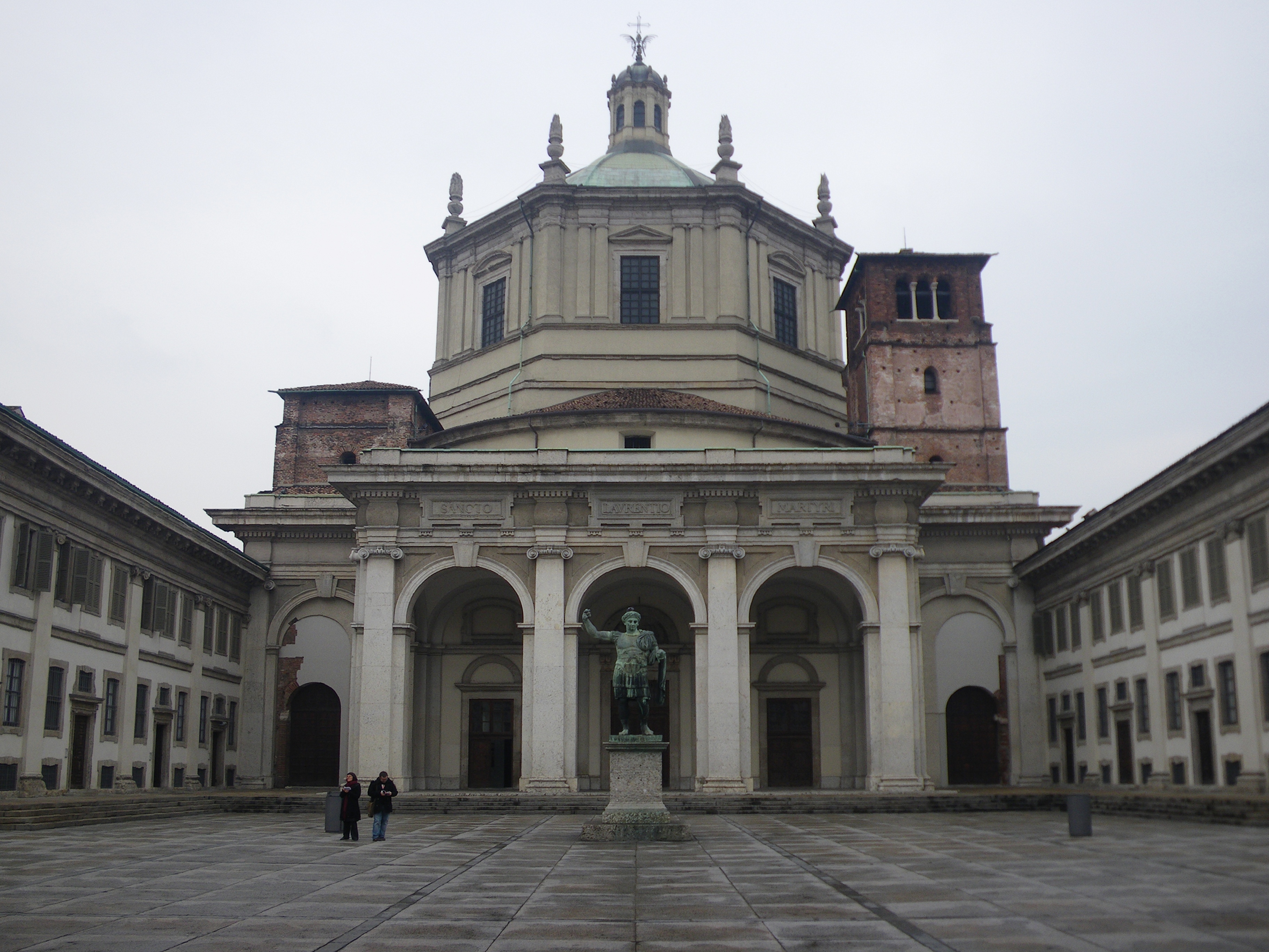 saint-Lawrence-San-Lorenzo-Milano-Church-saint-Natalia-holy-relics