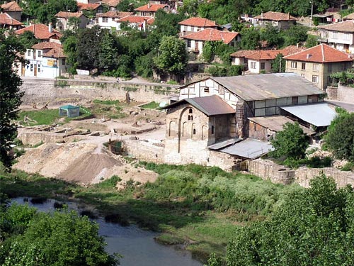 Изглед към църквата "Св. Четиридесет мъченици" във Велико Търново. Източник: veliko-tarnovo.net
